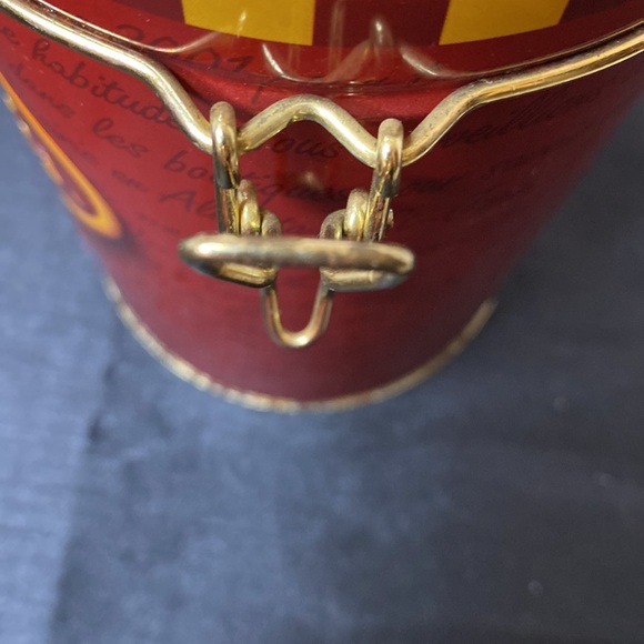 Tim Hortons 40 Anniversary Tin - Picture 7 of 8